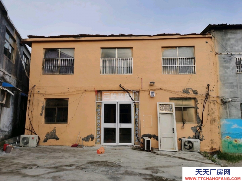 菏澤鄆城小商品城對過，地上兩層400平，可做倉庫，辦公
