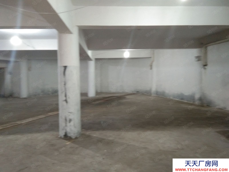 嘉興平湖(出租) (出租)經濟開發區興平一樓倉庫400平方