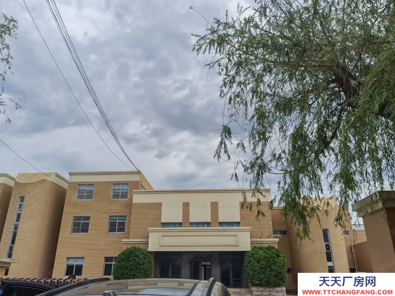 濱州濱城出租，辦公樓建筑面積3700平，場地35畝地，水電暖齊全，