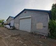 (出租) 共四個(gè)倉(cāng)庫(kù)，另有一個(gè)簡(jiǎn)易庫(kù)，外加民房可一并出租，拎包入住