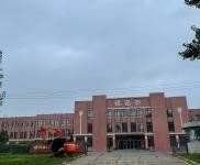 (出租) 原廠房為藥品生產企業，辦公環境好，廠房寬敞。