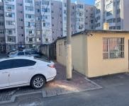 (出租) 可做辦公室和倉庫，8個車庫