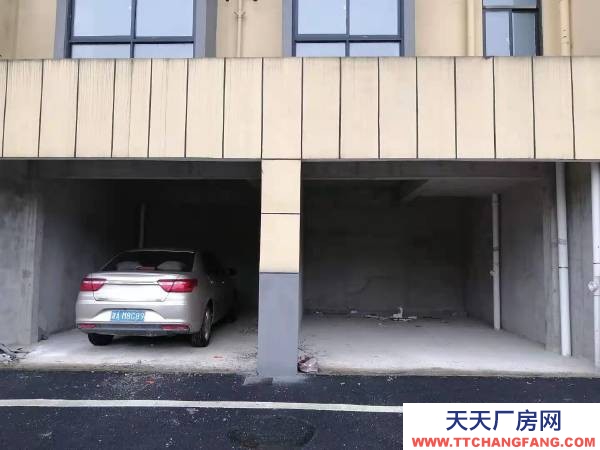 岳陽市岳陽區 本人有岳陽縣筻口鎮幸福城車庫2間對外出租，單個車庫25平方