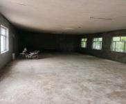 (出租)吉林 個人房子上下2層共400平 里面沒有格擋 房子外面 還有倉褲