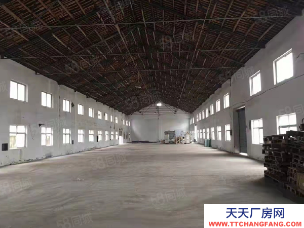 岳陽市君山區 緊鄰國道240旁標準倉庫廠房出租交通便利可進大車