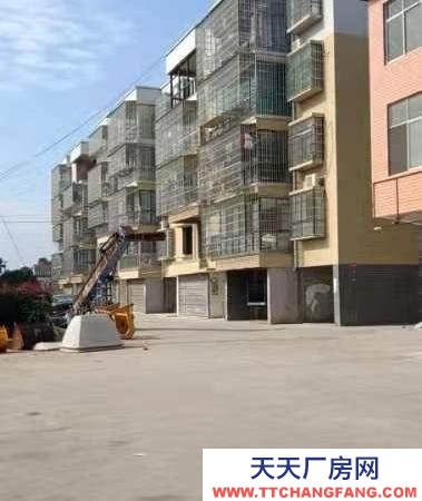 岳陽市君山區 是兩個門面！可做倉庫人可做生意