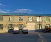 (出租) 毗鄰紅旗高速路口，交通便利。獨(dú)立二層樓，進(jìn)車方便，水電齊全。