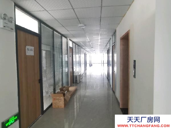 岳陽市汨羅區(qū) 出租T房3456平方，2臺行車，寬敞明亮，107囯道旁