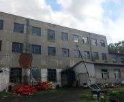 (出租) 龍山有三相電，可做廠房，有院子有水井，離市區(qū)近