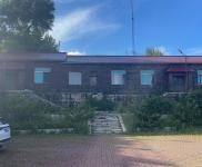 (出租)遼源 建筑面積1000平以上，各種設(shè)施齊全，有停車場(chǎng)！