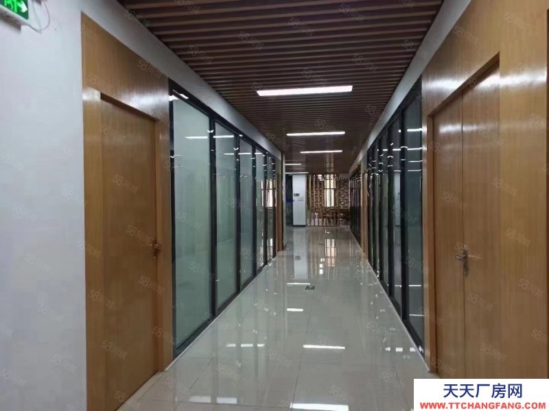 (出租) 江門鶴山市鶴城鎮(zhèn)325國道邊獨(dú)院花園式45000平方廠房出租