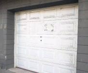 (出租)東昌 小區地上車庫，可停車，可當倉庫使用