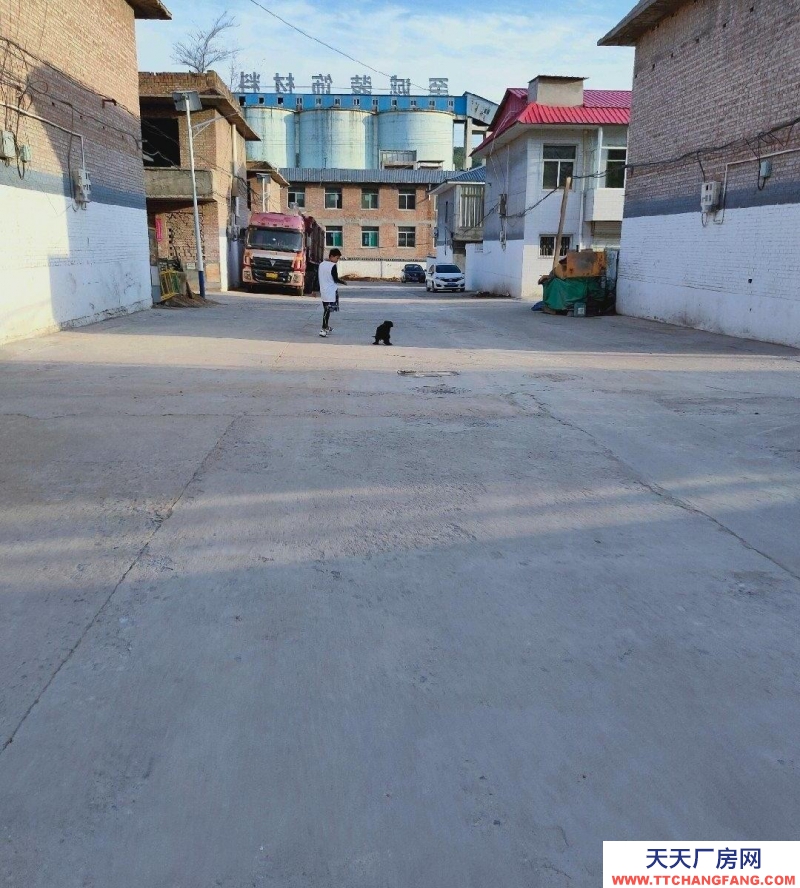 (出租) 自家獨(dú)院二樓毛坯房，可根據(jù)租客需求對(duì)房屋進(jìn)行裝修