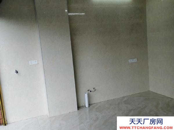 郴州市桂陽區  桂陽城區 翡翠灣 倉庫 30平米