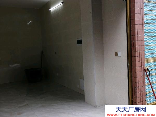 郴州市桂陽區  桂陽城區 翡翠灣 倉庫 30平米