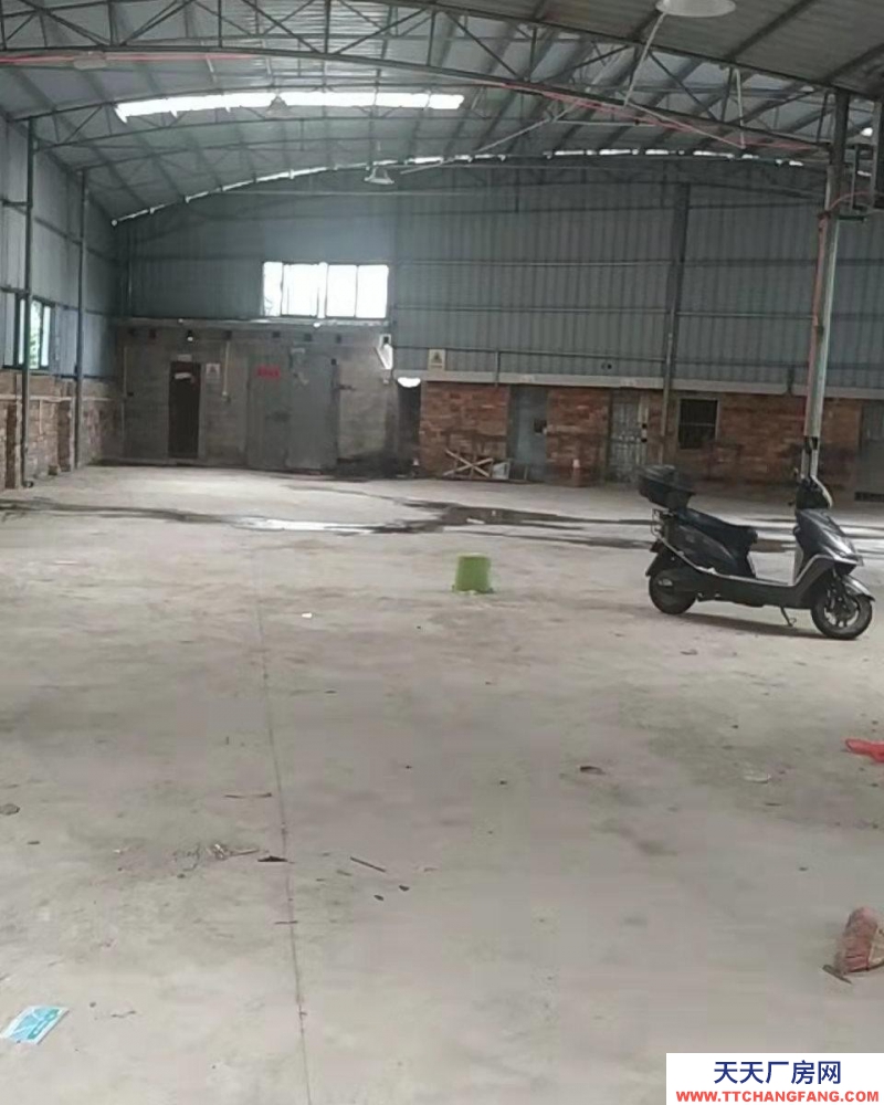 (出租) 廠房建筑面積1500平米，有空曠廠房，有住宿