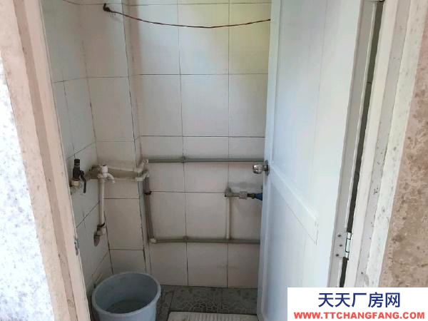 郴州市永興區 龍山小學對面，茗苑小區，10棟樓下