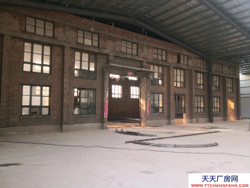 (出租) 1000平米廠房，有起重設備，水電齊全，出入便捷