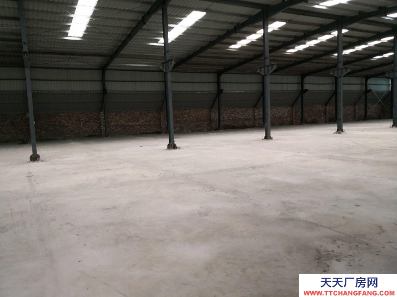 (出租) 1500平米廠房出租，大車出入便捷，水電齊全。