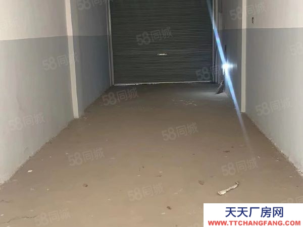 懷化市鶴城區 富城路，城市花園酒店對面.花語星辰鮮花店，146號倉庫出租！