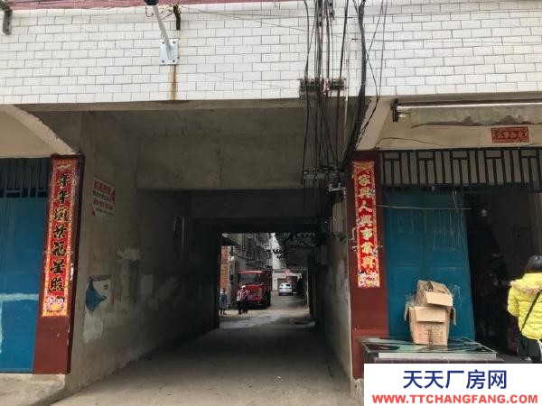 永州市冷水灘區倉庫出租 出租鳳凰園汽車西站 珊瑚巷車庫38平
