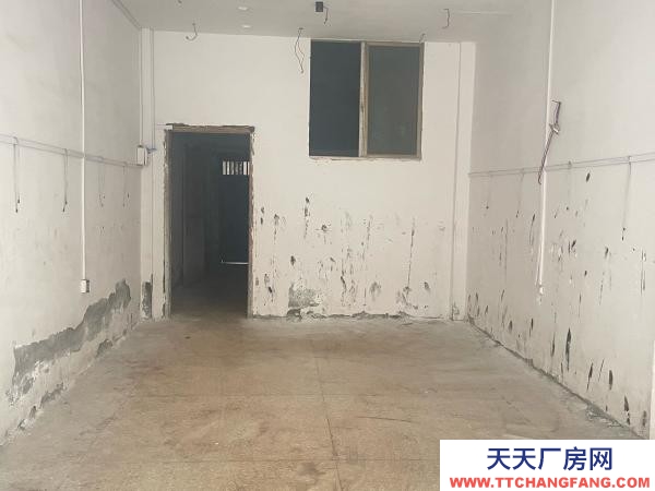 永州市冷水灘區倉庫出租  倉庫空間很大，可以放很多貨物