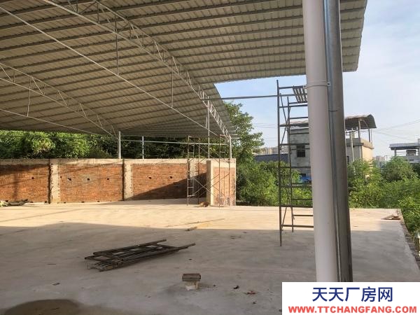 永州市祁陽(yáng)區(qū)廠房出租  該廠房位于長(zhǎng)虹街道與盤龍西路交叉路口，原房東新建一手廠房。