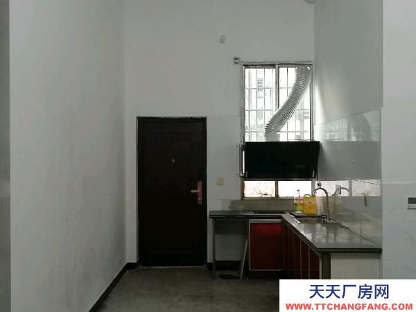 永州市祁陽區物資倉庫  浯溪一中附近 雙門面 后面房