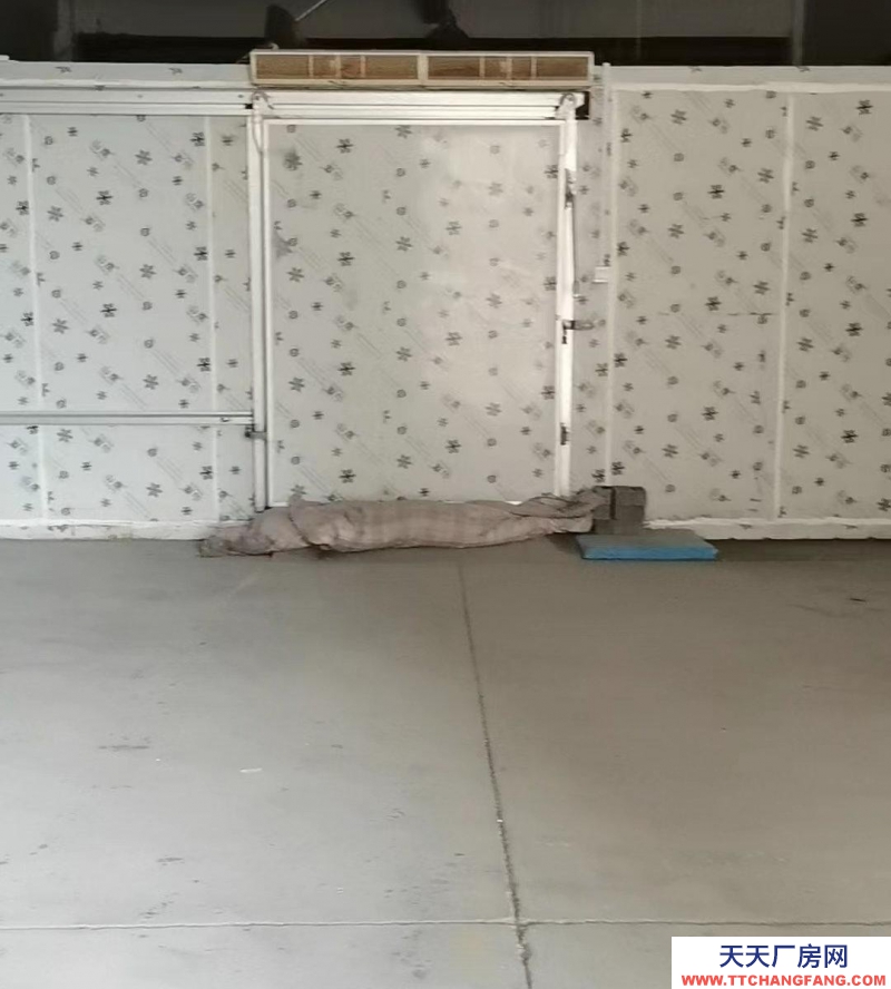 紹興市上虞區(出租) 獨立門洞 貨車可開進倉庫 有2間閣樓辦公室 90平方冷藏庫