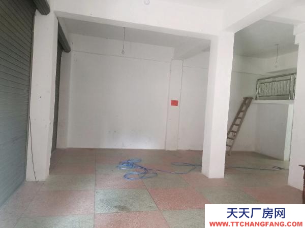 婁底市婁星物資倉庫 婁底市春暉學校旁，梅子灣移民區(qū)，交通便利，可做倉庫，。