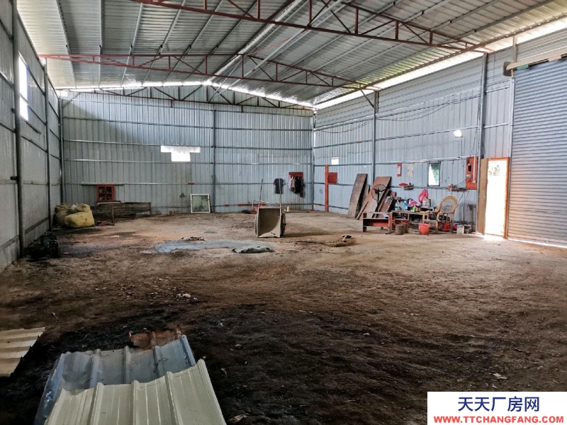 (出租) 梅州興寧四周圍墻，內(nèi)有空地，水，三相電可做五金機電