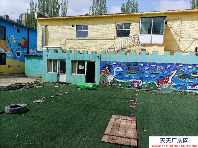 (出租) 新城臨街旺鋪，獨(dú)立小院，有大暖。院內(nèi)空間大，可停車。