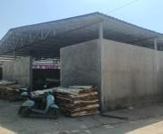 (出租) 周口商水原楊木旋切板廠,機器設(shè)備齊全,隨時可生產(chǎn)加工