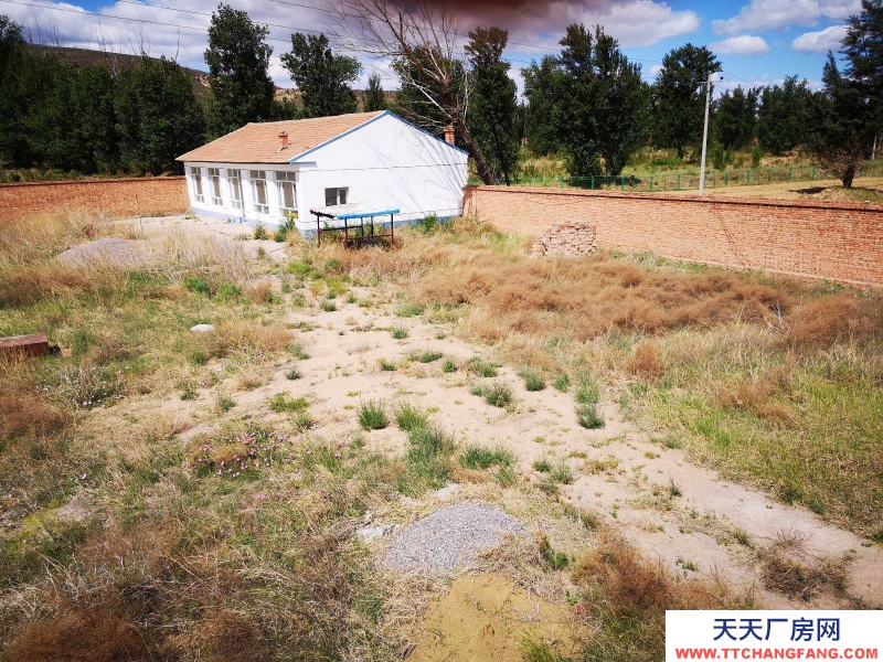 張家口 橋東小麥粉廠房(出售) 張家口機(jī)場(chǎng)附近7000平大院出售（橋東區(qū)榆林已建帶裝修住房）