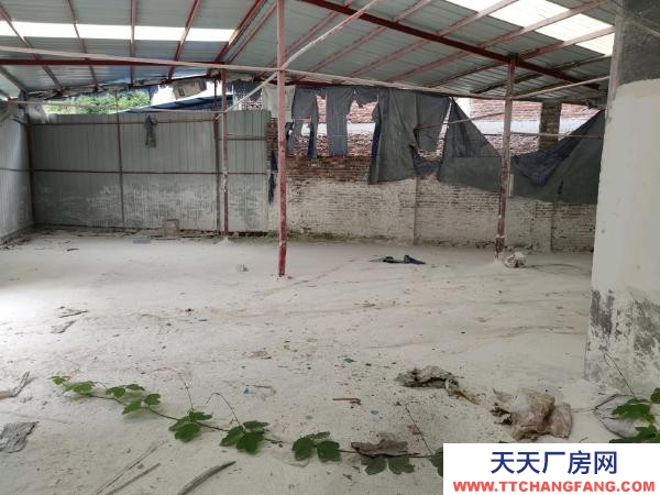 婁底市漣源物資倉庫 開成商業廣場附近，交通方便