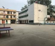 (出租) 周口鄲城有樓房三棟，60多間房子，有衛生間，沐浴房，餐廳。