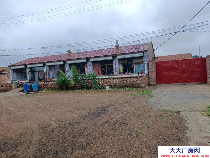 張家口 橋西  (出售) 水電齊全三相電出入方便面積寬大高速口附近 可辦公 辦糖果制品廠