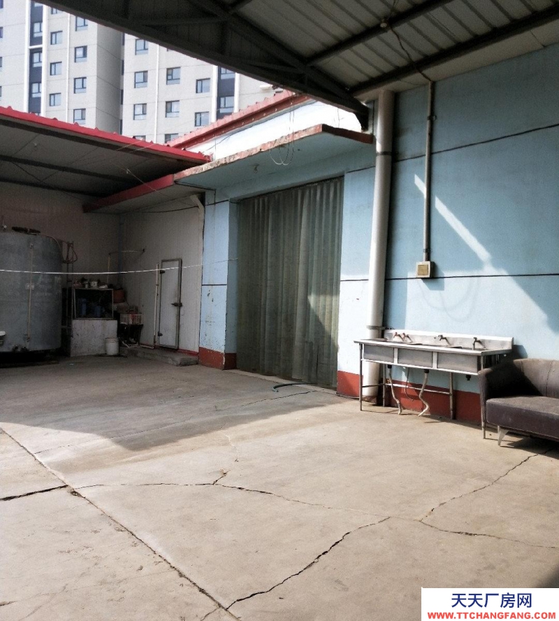 張家口 橋西  (出租) 交通方便，可進(jìn)大車！可整租也可分租，有帶冷庫(kù)的。