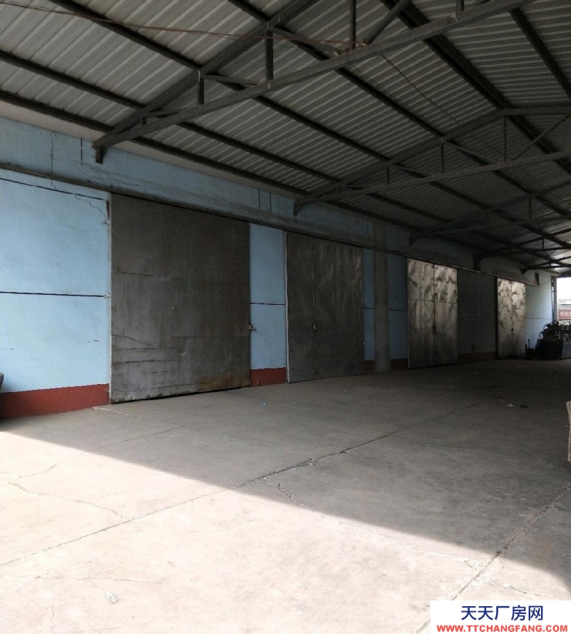 張家口 橋西  (出租) 交通方便，可進大車！可整租也可分租，有帶冷庫的。