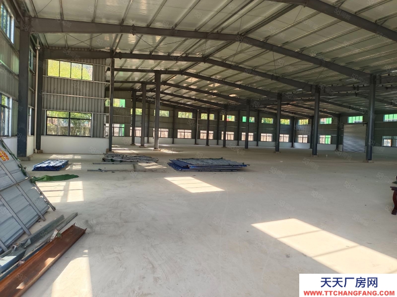 (出租) 汕尾城區(qū)鋪面廠房倉庫獨院多個門層高7.2米大車出入方便可做火鍋調(diào)味品