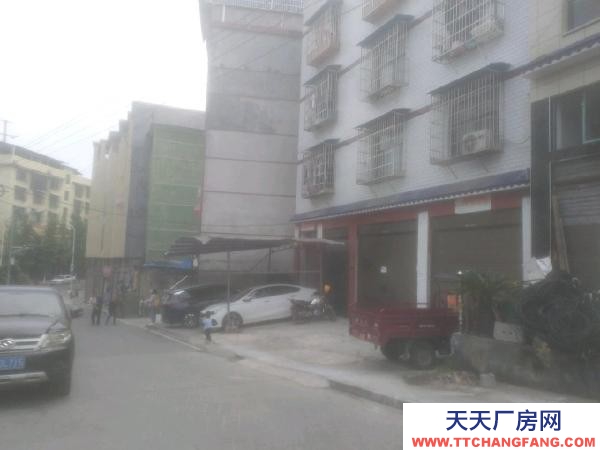 湘西市保靖物資倉庫 私人住宅，交通方便，合適做門面及倉庫