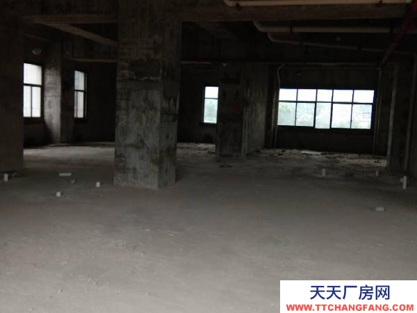 張家界市永定糕點廠房  市區金華苑臨街辦公寫字樓，整層可分割出租