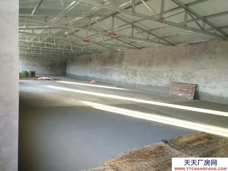 張家口 張北縣(方便食品廠房出租) 出進方便，位置優越，三項電，房租同位置低！