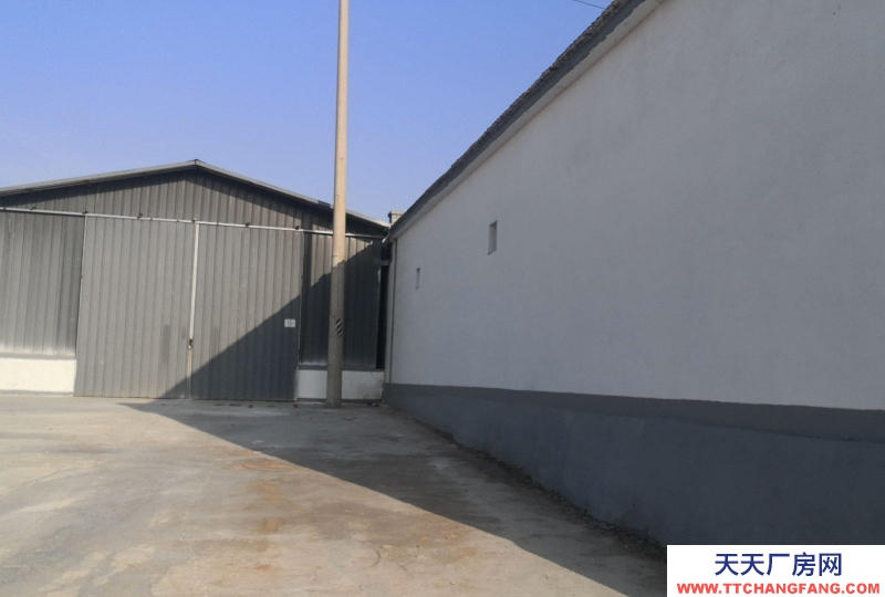 (出租) 和林格爾庫房緊鄰公路邊50米，交通便利，水電齊全，