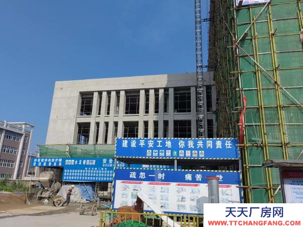 張家界市慈利飲料廠房  長免租三年的工業園標準廠房