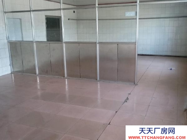 雙城交通便利，可進貨車，地理位置優越