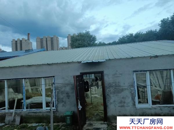 五常市內，三個庫房出租