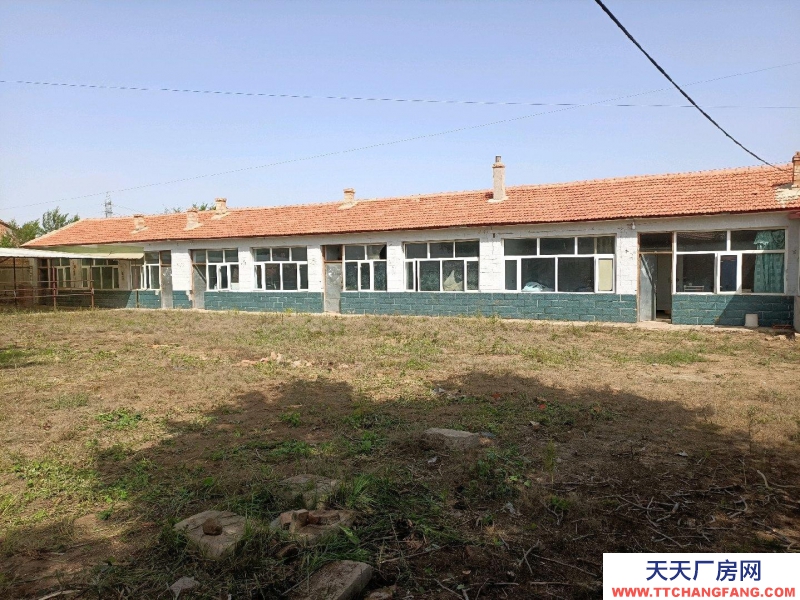 張家口 張北縣  (出租) 正房9間大院600平米