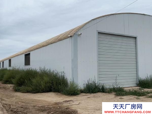 銀川市興慶機加工廠房 水電齊全 交通方便 高度 寬度16m 長度90m