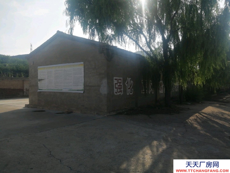 張家口 懷安 (出租) 現有前后個24間房?？赊k公。可放東西